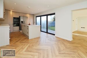 Photo 10- click for photo gallery